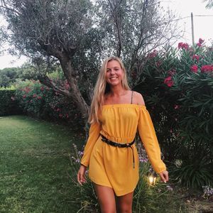 Meet your Posher, Ella